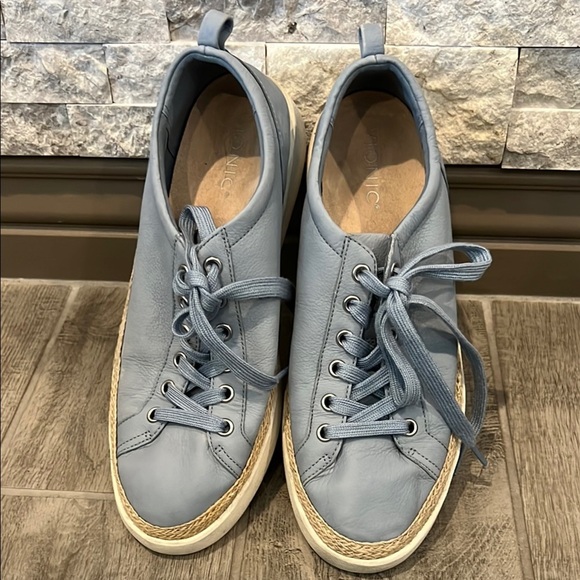 Vionic Women's Light Blue Lace Up Leather Footwear size 10 - Picture 1 of 10